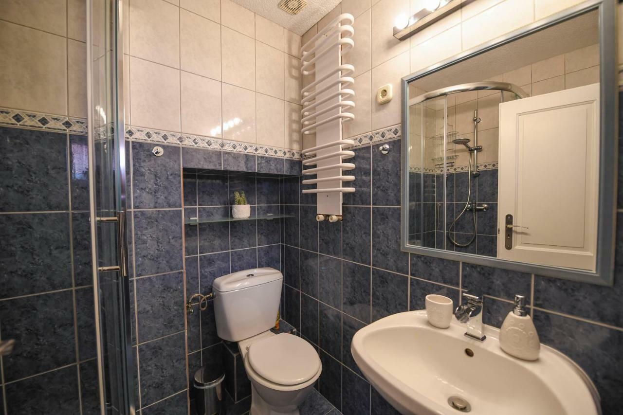 Апартаменты Moretti Apartman Эгер Экстерьер фото